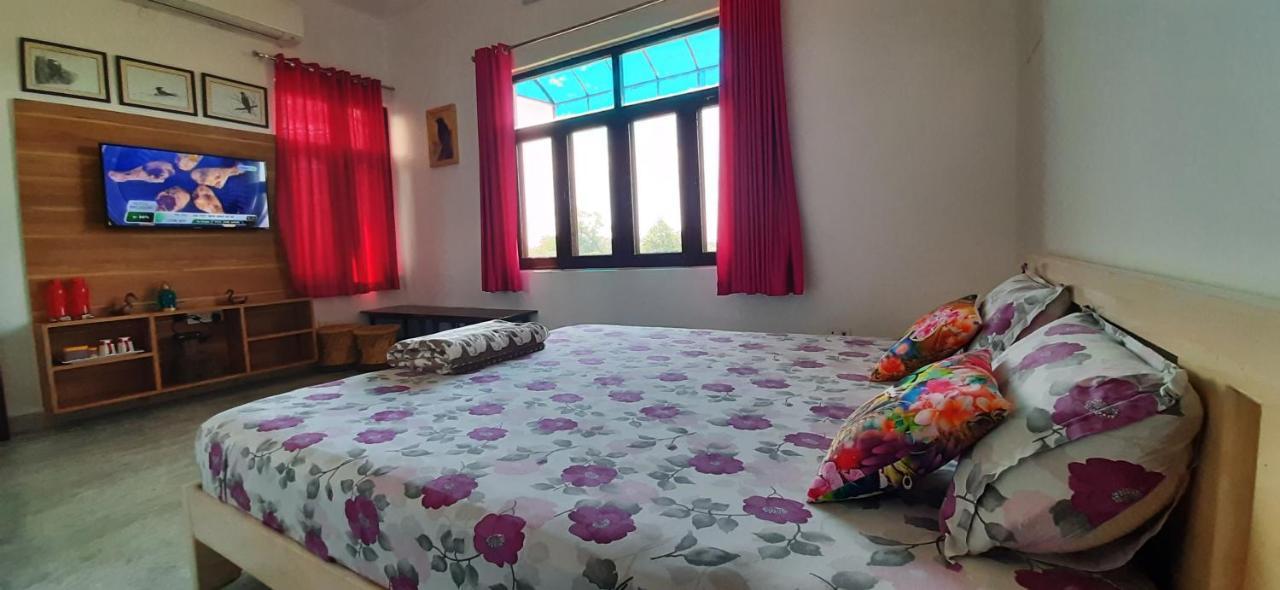 Ibishouse Farm Stay Баратпур Екстериор снимка