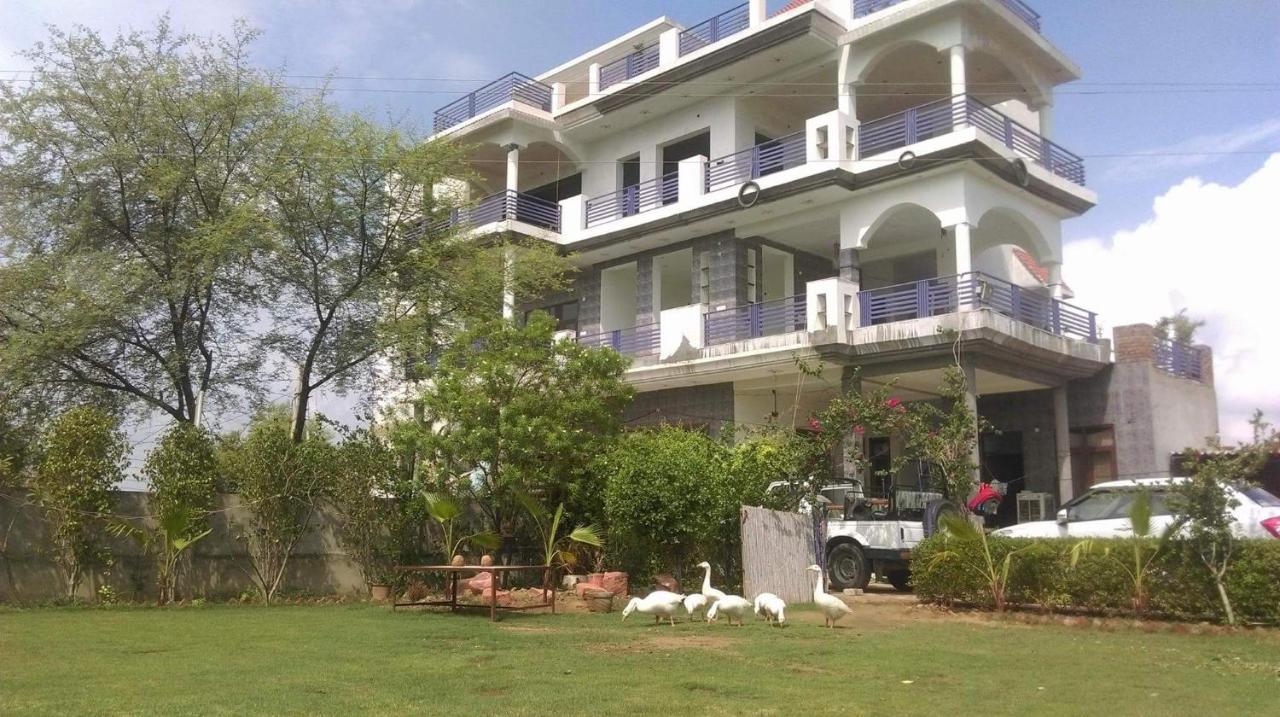 Ibishouse Farm Stay Баратпур Екстериор снимка