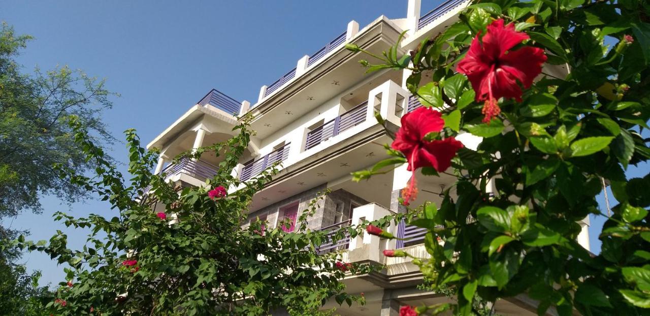 Ibishouse Farm Stay Баратпур Екстериор снимка